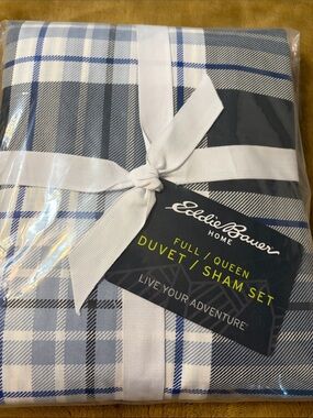 Eddie Bauer Navy, White & Light Blue Plaid Duvet Sham Set for full or queen New